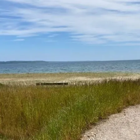 Cozy Summer House, Only 150 Meters From The Water, Holiday home Borkop
