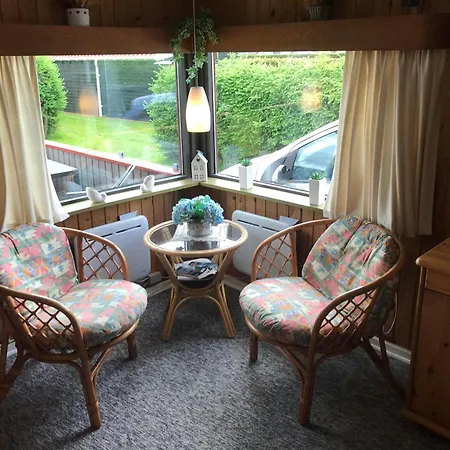 Cozy Summer House, Only 150 Meters From The Water, Holiday home Borkop